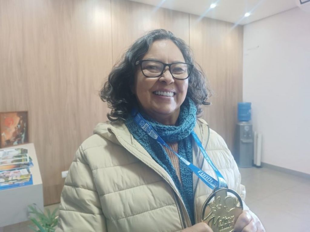 Valdenice Galvão, tricampeã de xadrez, se diz feliz com conquistas e quer mais medalhas