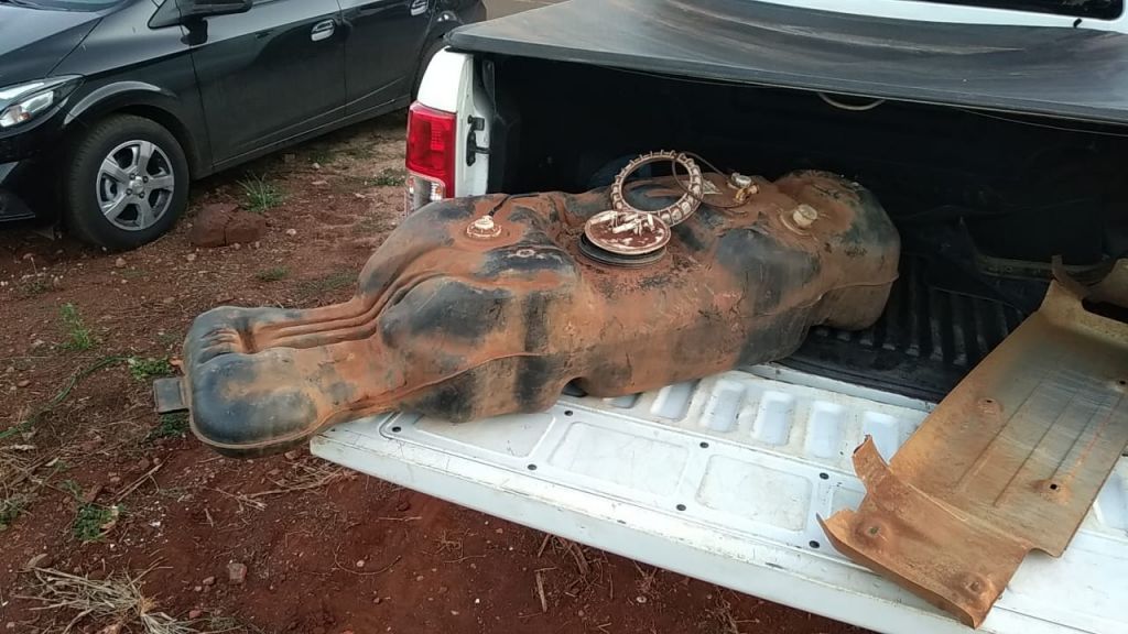 A droga estava escondida no tanque de combustível  do veículo - Foto: divulgação 
