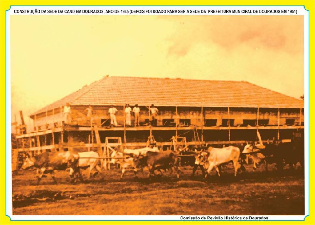 O primeiro casarão público construído de alvenaria em Dourados para ser a Sede da Colônia Agrícola Nacional de Dourados, em 1945 (Foto: Museu Municipal de Dourados) 