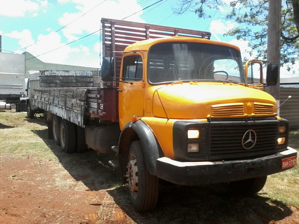 Caminhão que transportava droga e arma foi apreendido (Foto: Divulgação/DOF)