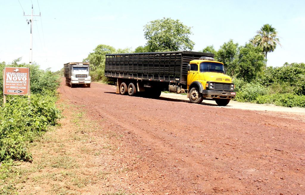 Com recursos do Fundersul, Estado já implantou e cascalhou 40 km da MS-228, entrada para a Nhecolândia - Foto: Chico Ribeiro