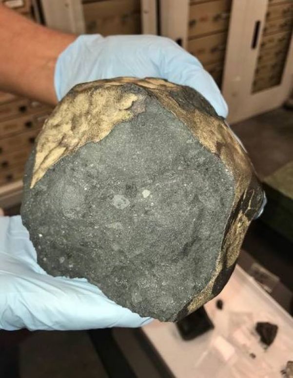 Meteorito que caiu na Indonésia em agosto - Foto: Reprodução/Twitter
