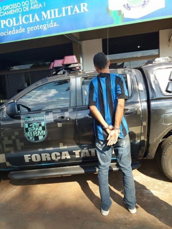 Marcelo foi preso por uma equipe da Força Tática no dia do assalto (Foto: Arquivo/94FM)