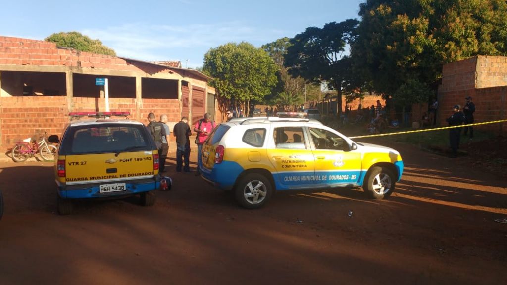 O homicídio aconteceu na tarde deste domingo (28) - Foto: Sidnei Bronka