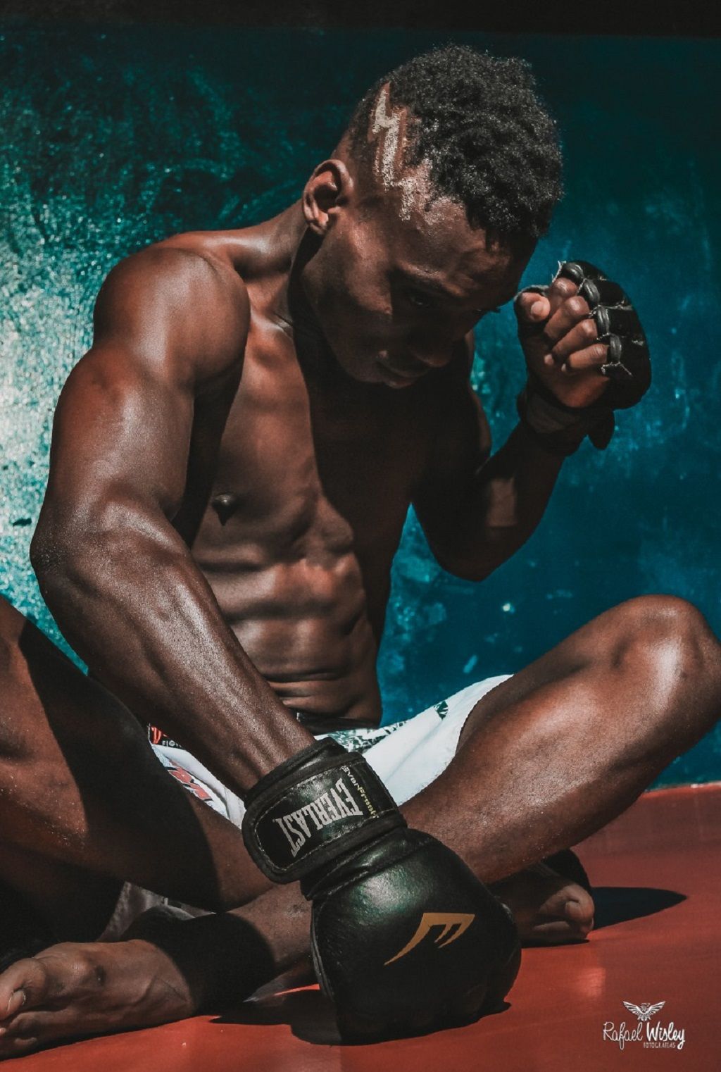 Roberto haitiano mantém fama de matador de tubarões, mas desafio agora é no MMA (Foto: Rafael Wisley)