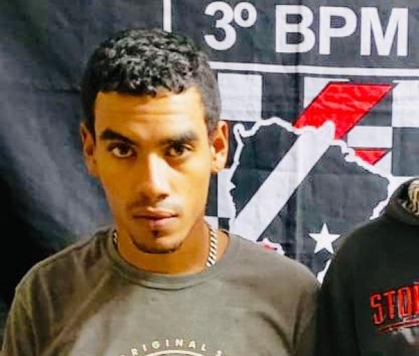 O acusado Luan Vitor dos Santos Bento, de 20 anos  - Foto: divulgação/PM