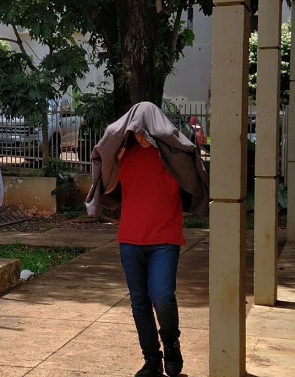 Douglas se entregou para polícia no final da manhã desta quinta-feira (Foto: Sidnei Bronka)