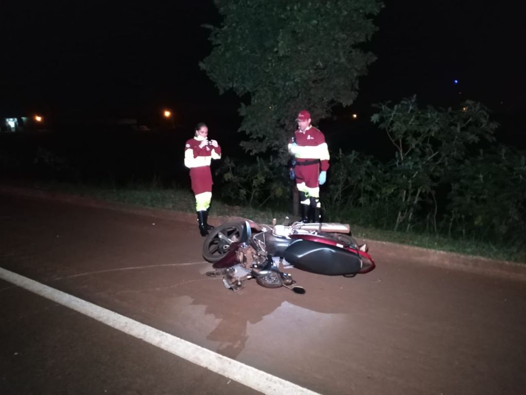 Moto que o jovem estava - Foto: Sidnei Bronka