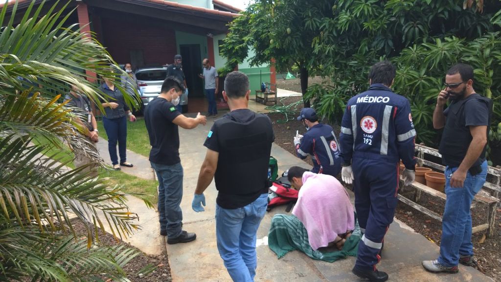 Suspeito foi sedado por equipe do Samu no dia em que crime foi descoberto (Foto: Sidnei Bronka)