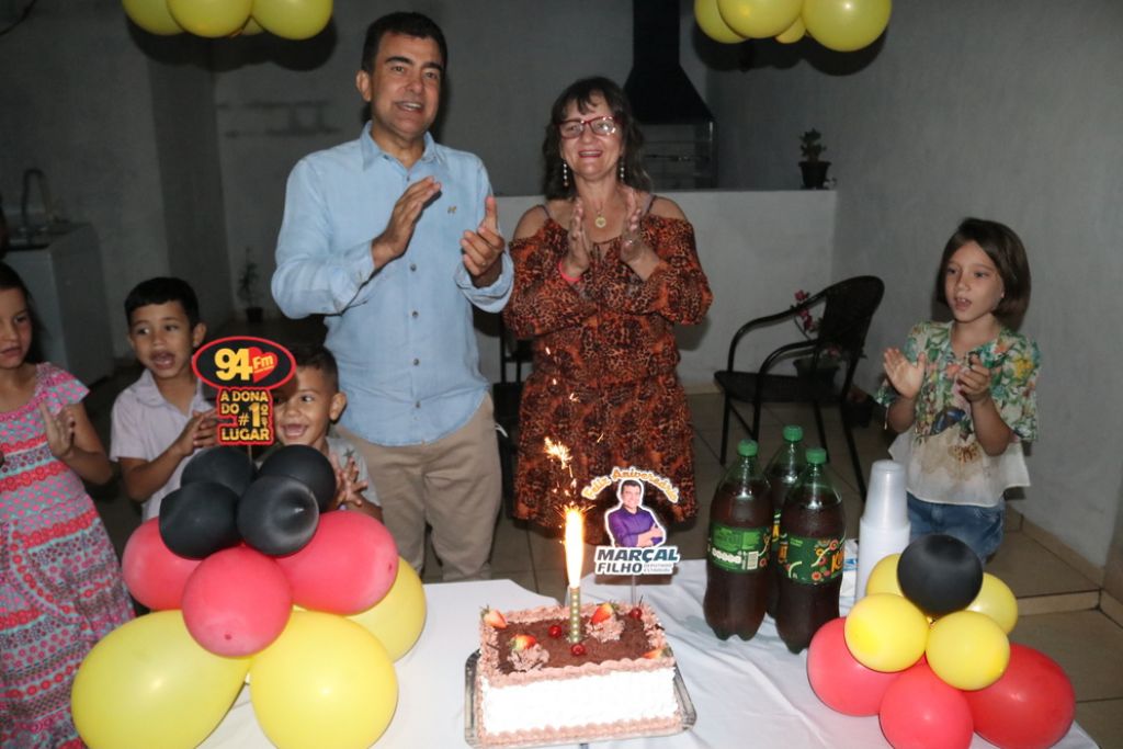 Bolo de aniversário feminino - Foto de Dourados, Mato Grosso do