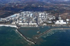 Imagem aérea mostra a usina nuclear de Fukushima, danificada por um tsunami em 2011 - AP/O GLOBO