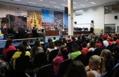 Projeto da prefeitura para rever PCCR do funcionalismo foi aprovado em primeira votação na Câmara de Dourados (Foto: Thiago Morais/Divulgação)
