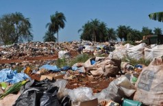 Coleta de lixo em Maracaju será suspensa porque caminhões não conseguem trazê-lo para Dourados (Foto: Região News)