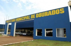Prefeitura de Dourados está disposta a pagar R$ 5,4 milhões para terceirizar o tapa-buracos (Foto: Divulgação)