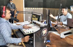 Deputado Marçal entrevista secretário Eduardo Riedel na 94FM