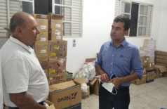 Deputado Marçal com o diretor Osmar Perez, durante visita ao hospital Mãe Pobre