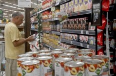 Alta nos preços dos alimentos puxa a retração da intenção de consumo das famílias na passagem de setembro para... (Arquivo/Agência Brasil)