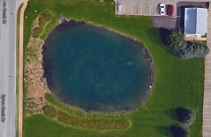 Carro que sumiu com o dono em 2006 esteve visível por anos em lago no Google Maps