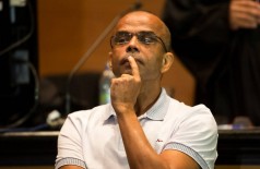 Fernandinho Beira Mar presta depoimento durante seu julgamento no Rio de Janeiro (Ricardo Borges - 13.mai.15/Folhapress)