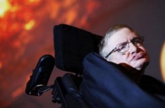Hawking adverte a humanidade contra possível ameaça alienígena