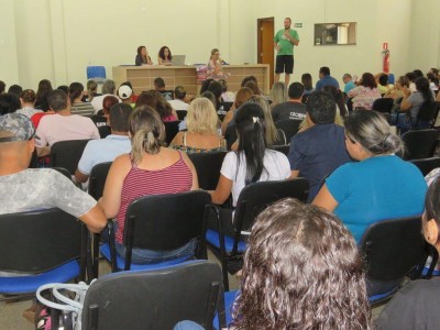 Educadores querem proposta concreta da prefeitura sobre reajuste salarial (Foto: Divulgação/Simted)