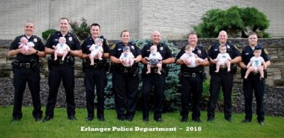 Oito policiais da mesma delegacia nos EUA tiveram filhos em 11 meses (Foto: reprodução/Facebook)