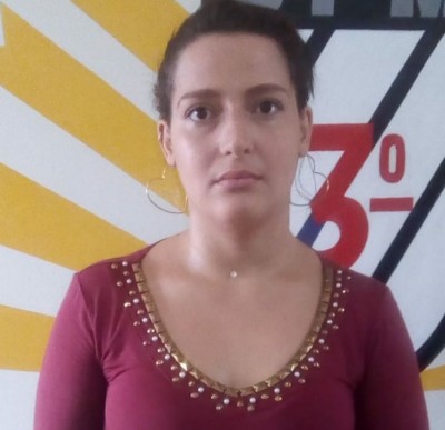 Hirislaine Caldas da Silva, de 24 anos, foi espancada logo após ser presa acusada de tráfico de drogas (Foto: Sidnei Bronka