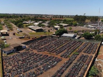 Em 2017, pátio do Detran em Campo Grande tinha mais de nove mil motocicletas (Foto: Fly Drone)