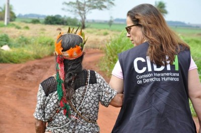 Visita de membros da CIDH à comunidade Guyraroká, em novembro de 2018 (Foto: Divulgação/MPF-MS)