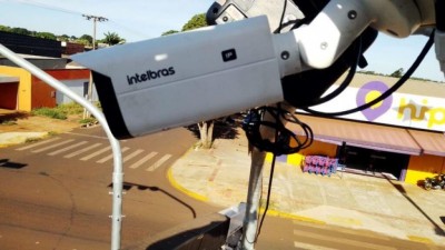 Câmeras de monitoramento serão instaladas em cruzamentos com semáforos em Dourados (Foto: Arquivo/Prefeitura de Dourados)
