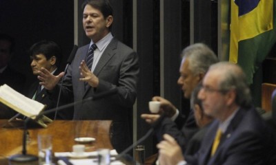 Depois de crise com Congresso, Cid Gomes pede demissão de Ministério