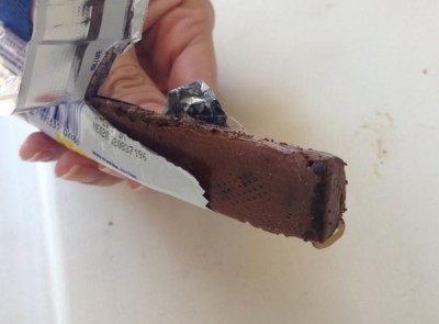 Jornalista encontra larva em barra de cereal em Campo Grande