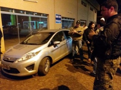 Vítima foi morta a tiros enquanto esperava namorada em posto de combustível (Foto: Divulgação/ Porã News) ()