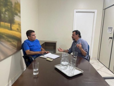O prefeito eleito de Dourados, Marçal Filho, reunido com o secretário de Estado, Marcelo Miranda: parceria pela cultura, esporte, lazer e turismo.Foto: Divulgação