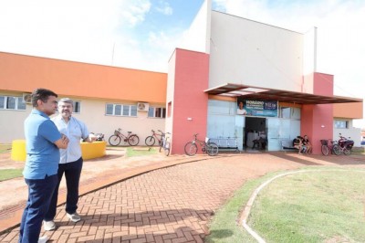 Prefeito Marçal Filho e secretário de Planejamento, Fábio Luís, vistoriaram a revitalização em andamento da UBS Ildefonso Pedroso – Foto: A. Frota