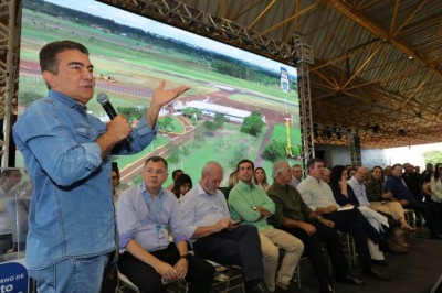 Durante solenidade na sexta-feira o prefeito Marçal Filho aproveitou a presença de deputados e senadores para reforçar as parceiras por Dourados. Foto: A. Frota