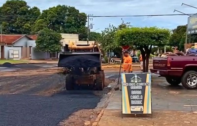 Serviços de tapa-buraco na rua Independência estão concentrados entre a Vila Hilda e Vila Erondina – Foto: Reprodução