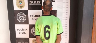 Osiel foi levado para a delegacia e autuado em flagrante; Fotos: Sidnei Bronka/Ligado Na Notícia
