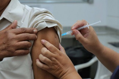 No total, 567 doses foram aplicadas durante o recesso, sendo 226 no PAM e 341 na SELETA. (Foto Aparecido Frota)