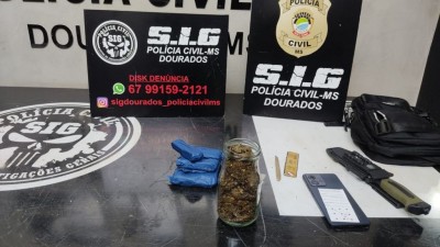 Porções de drogas apreendidas durante a ação na manhã de hoje; Fotos: Divulgação/PC
