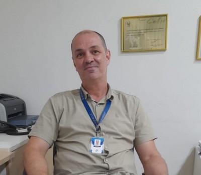 Gerente regional da Sanesul reforça para que a população colabore com o uso consciente de água- (Foto: Douranews/Cérgio Ferraz)