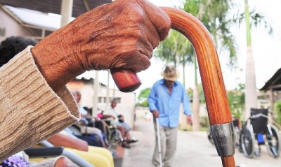 Em todo o Brasil, em 2023 foram registradas 28.704 notificações. de violência contra idosos. (Foto: