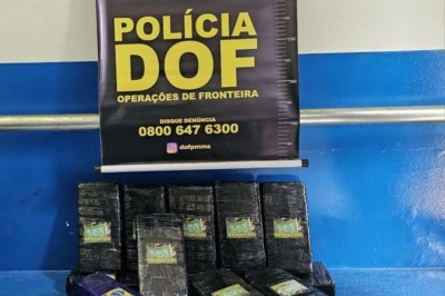 A Policia solicitou revista aos pertences da mulher, sendo encontrando 18 tabletes de maconha. (Foto: Divulgação)