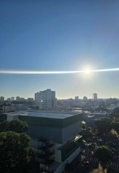 Previsão de Sol para o dia todo, sem nuvens no céu. (Everton Sales).
