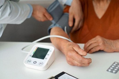 A condição pode estar relacionada a fatores genéticos, envelhecimento, sobrepeso ou obesidade. (Foto Foto: Divulgação Freepik)