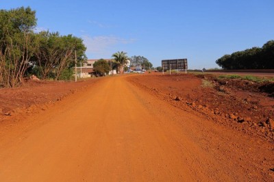 Foi feito o reposicionamento do escoamento da água próximo do acesso ao bairro e aberta uma marginal – Crédito: A. Frota