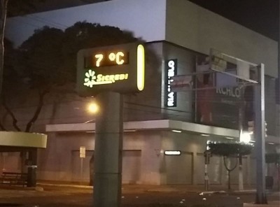 Enquanto o termômetro do centro marca 7ºC, sensação térmica é ainda menor em Dourados (Foto: Eliel Oliveira/ReproduçãoFacebook)