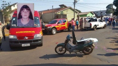 Mulher morre em acidente entre carro e moto em Dourados (Foto: Sidnei Bronka)