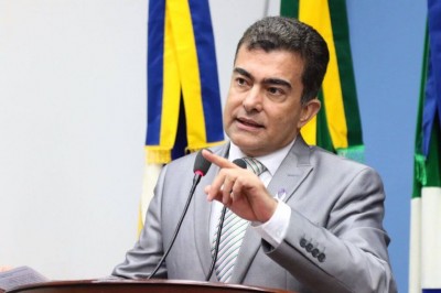 Vereador diz que economia deveria ser feita com a diminuição de cargos de confiança (Foto: Éder Gonçalves)