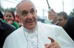 Papa questiona fé de cristãos que consultam horóscopos e cartomantes (Foto: Tânia Rêgo/Agência Brasil)